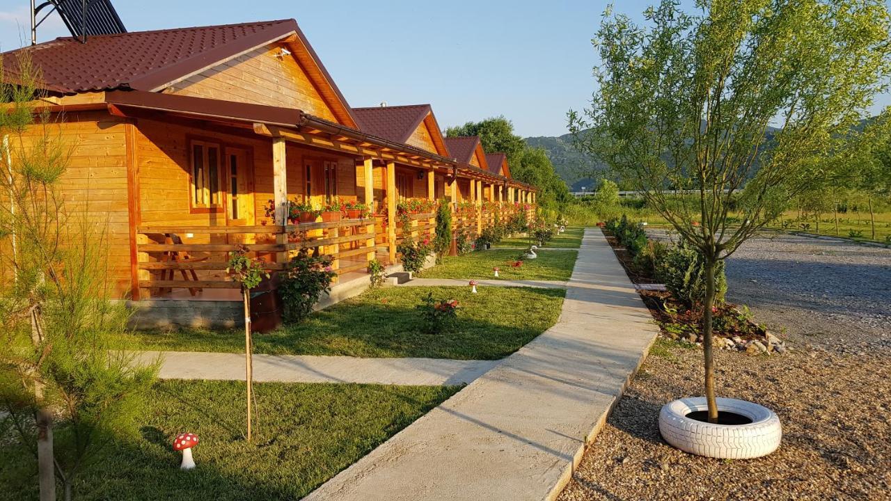 La Podul Gornii Otel Gornea Dış mekan fotoğraf